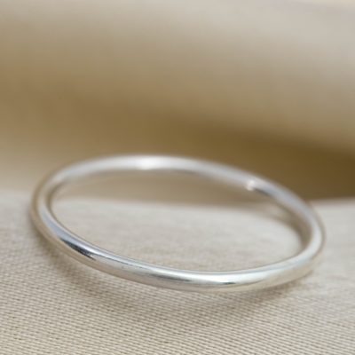Fine solid white gold rings in 18k gold. Beautiful ring in gold or silver.