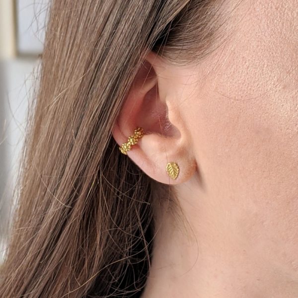 Daisy Chain Ear Cuff - Gold